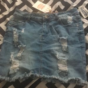 Distressed Jean skirt size Medium